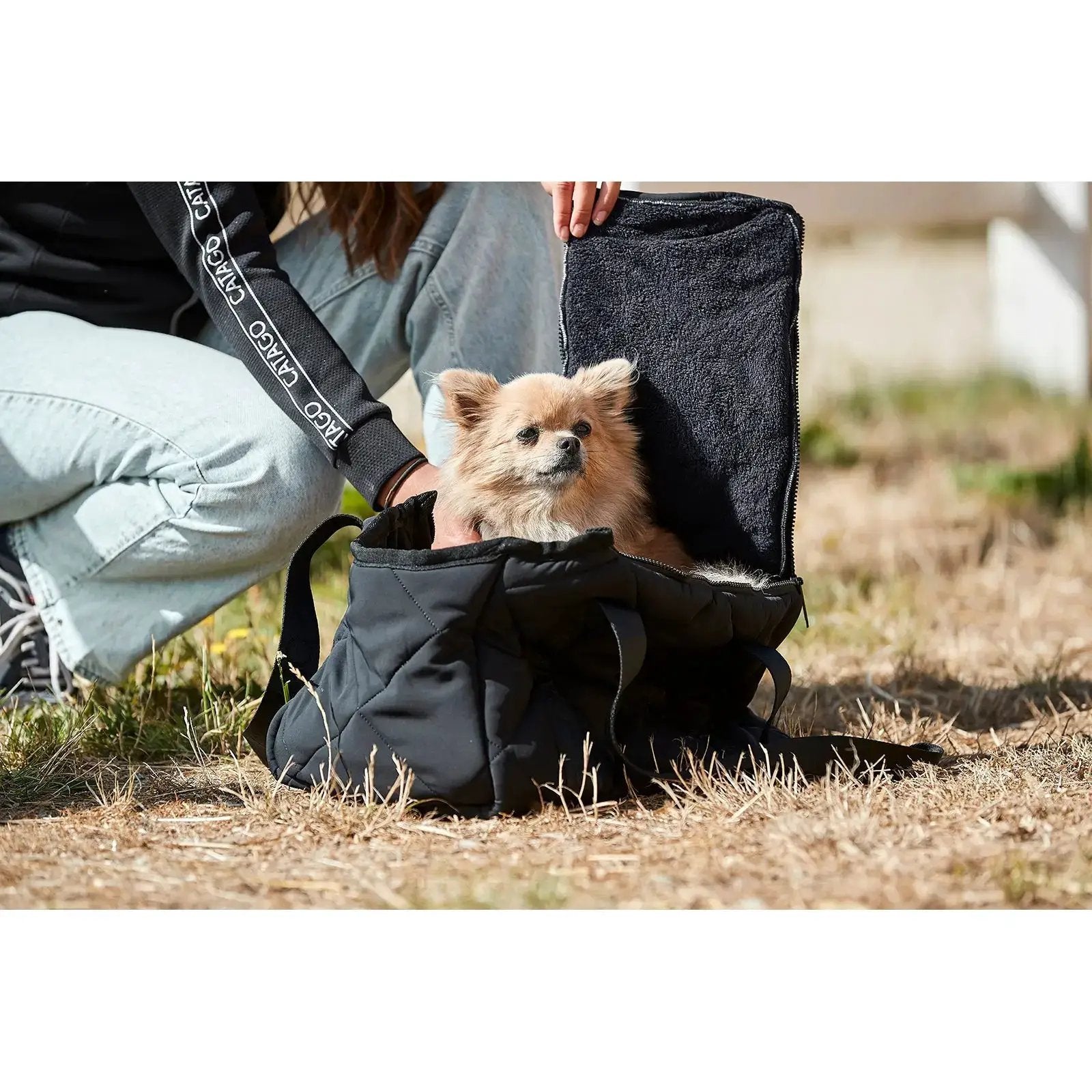 Quiltet hundetaske fra CATAGO med teddy fleecefor by Catago